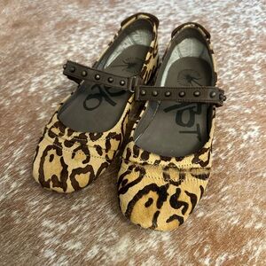 OTBT Leopard Print Mary Jane Flats size 6
